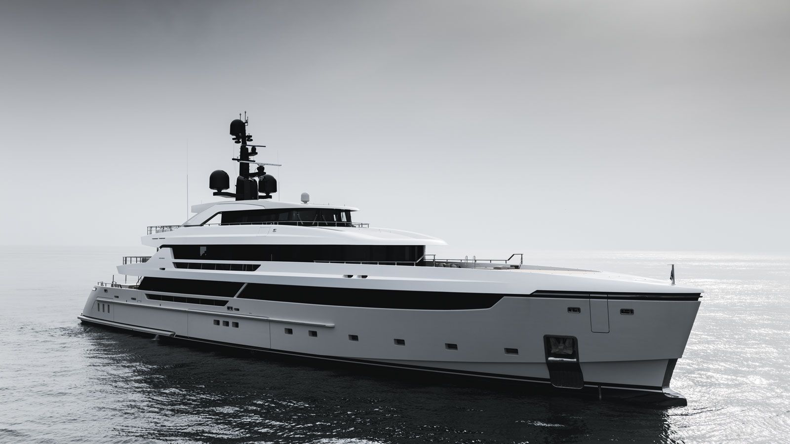 Video: On board the first Sanlorenzo 62Steel Cloud 9